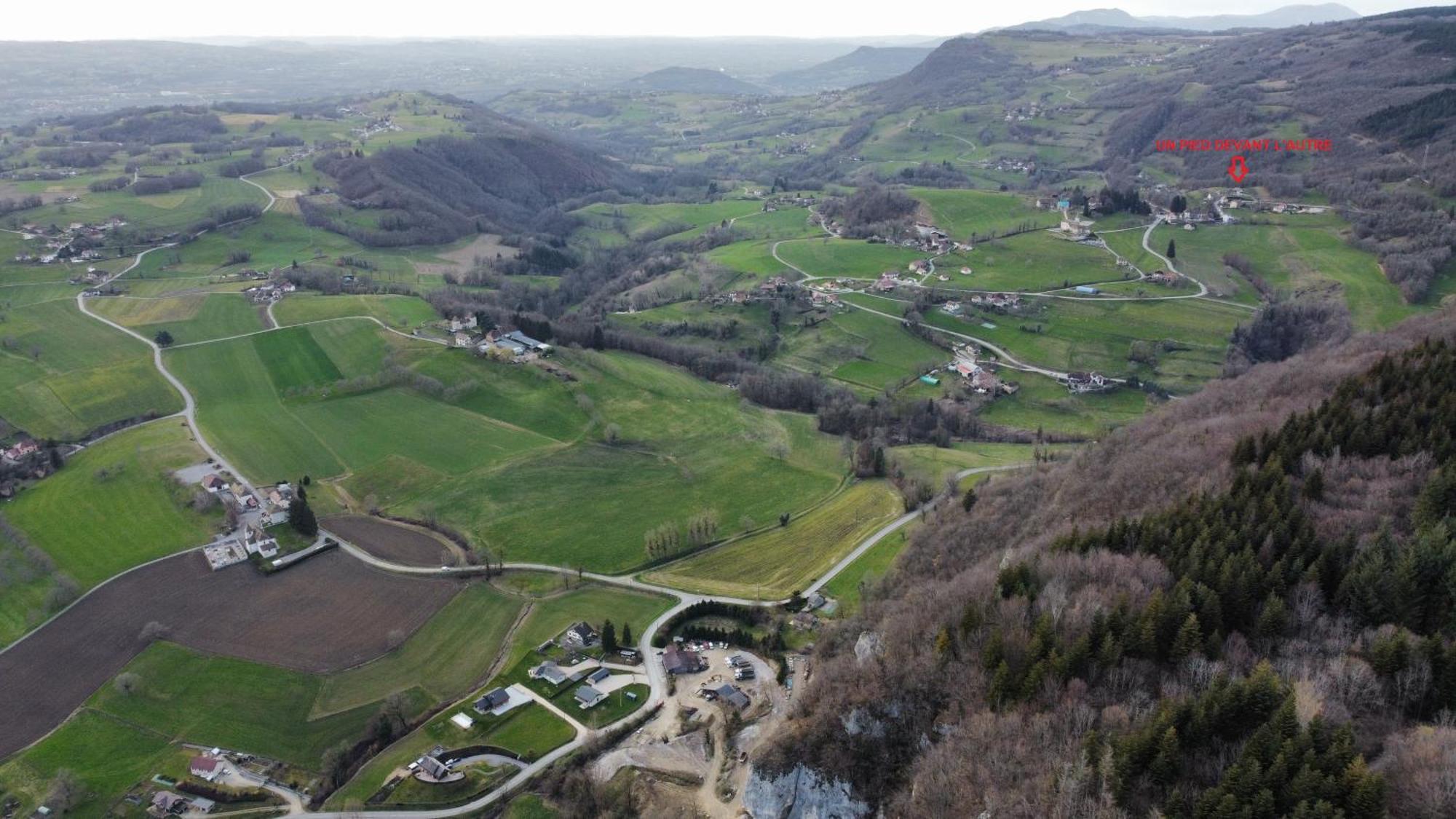Sainte-Marie-D'Alvey Un Pied Devant L'Autre מראה חיצוני תמונה